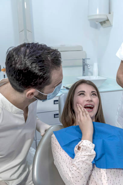 Best Urgent Care for Lost Fillings or Crowns in East Hemet, CA